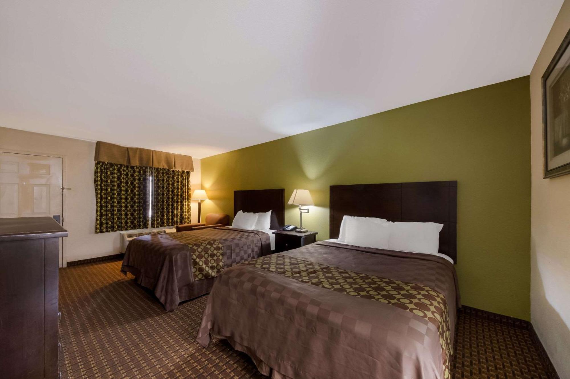 Rodeway Inn & Suites Corpus Christi Exterior photo