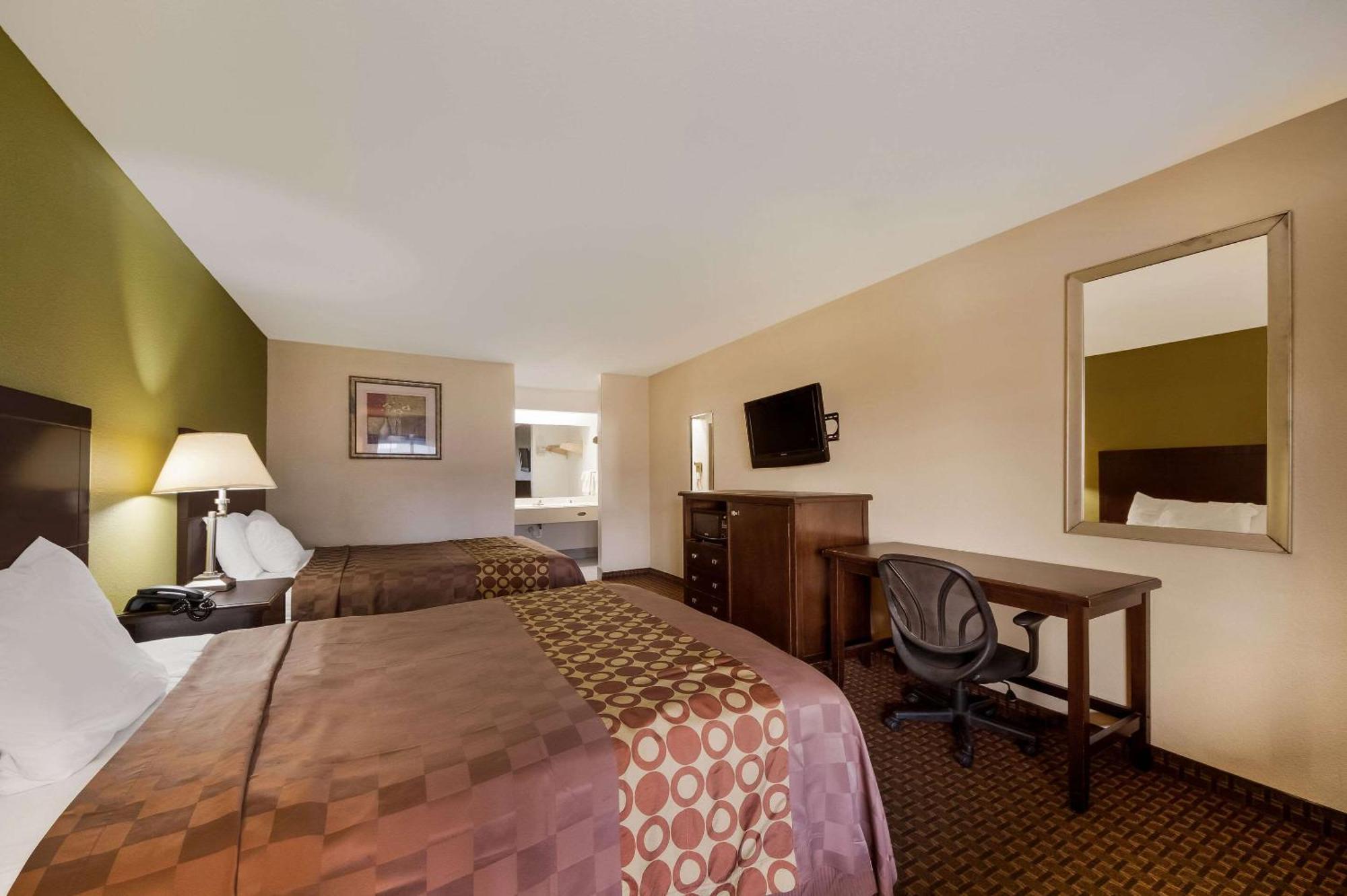 Rodeway Inn & Suites Corpus Christi Exterior photo